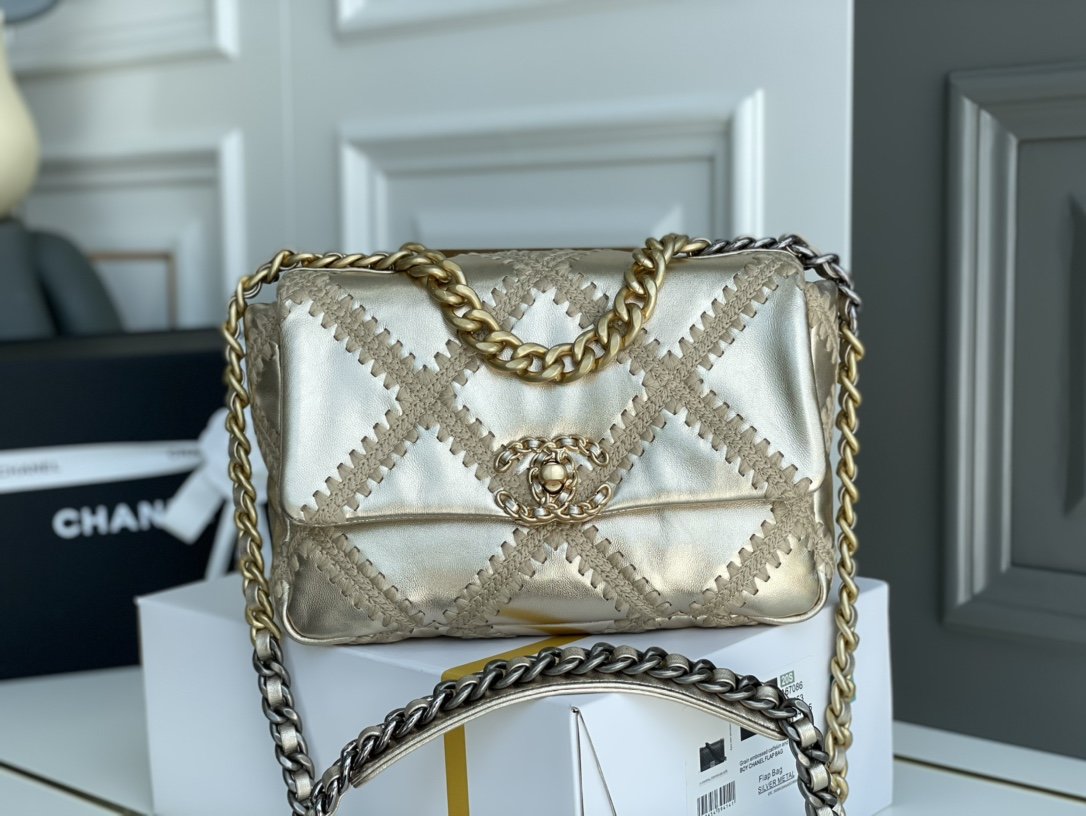 Chanel 19 Bags